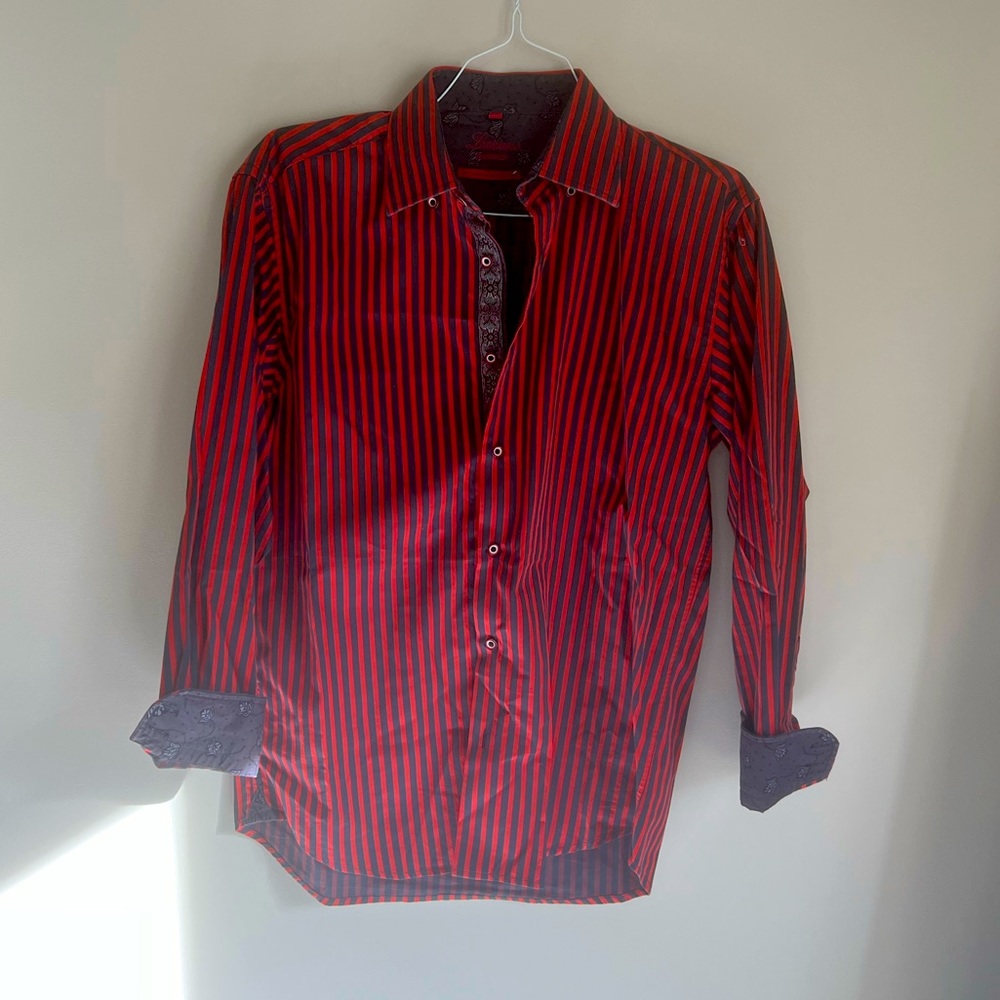 LUCHIANO VISCANTI Size-Medium Red/Black Stripes w/ Patterns Long Sleeve